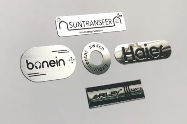 Custom-metal-logo-labels-for-product-branding