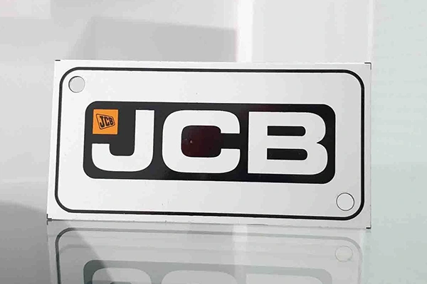Aluminum-component-used-in-automotive-interior-or-non-critical-exterior-applications-where-weight-and-appearance-matter