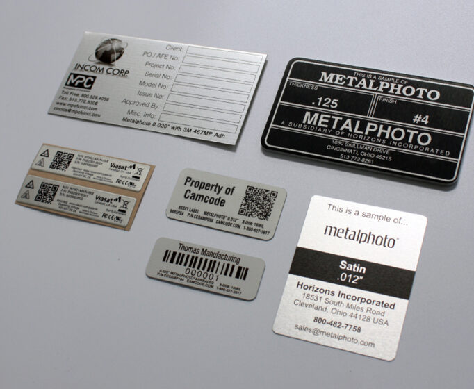Batch-produced metal equipment labels with inspection - Himgo